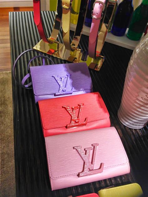 lv louise clutch|louis vuitton epi clutch.